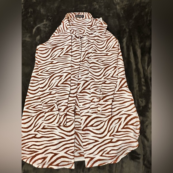 Two piece set - Picture 2 of 5